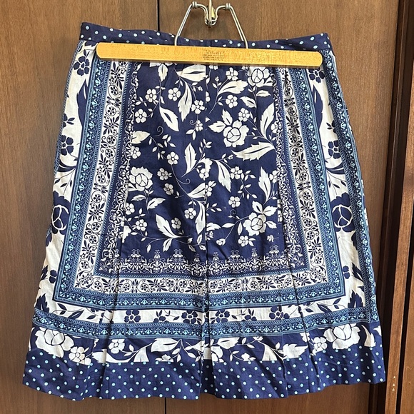 LOFT by Ann Taylor Navy and Light Blue Polka Floral Dot Skirt - Picture 3 of 4